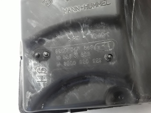 RENAULT Scenic (2009–2015) Luftfiltergehäuse 8200947663 - 2