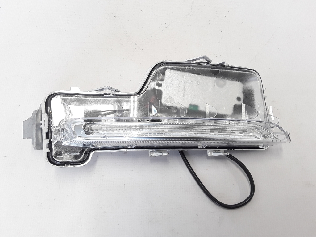 VOLVO V60 1 generation (2010-2020) Front Right Fog Light 31420396 22311091