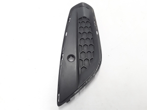  Front bumper fog lamp cover 