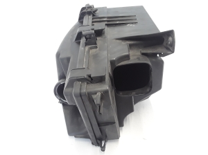 VOLVO XC70 (2000–2007) Air filter housing 8626061 - 4