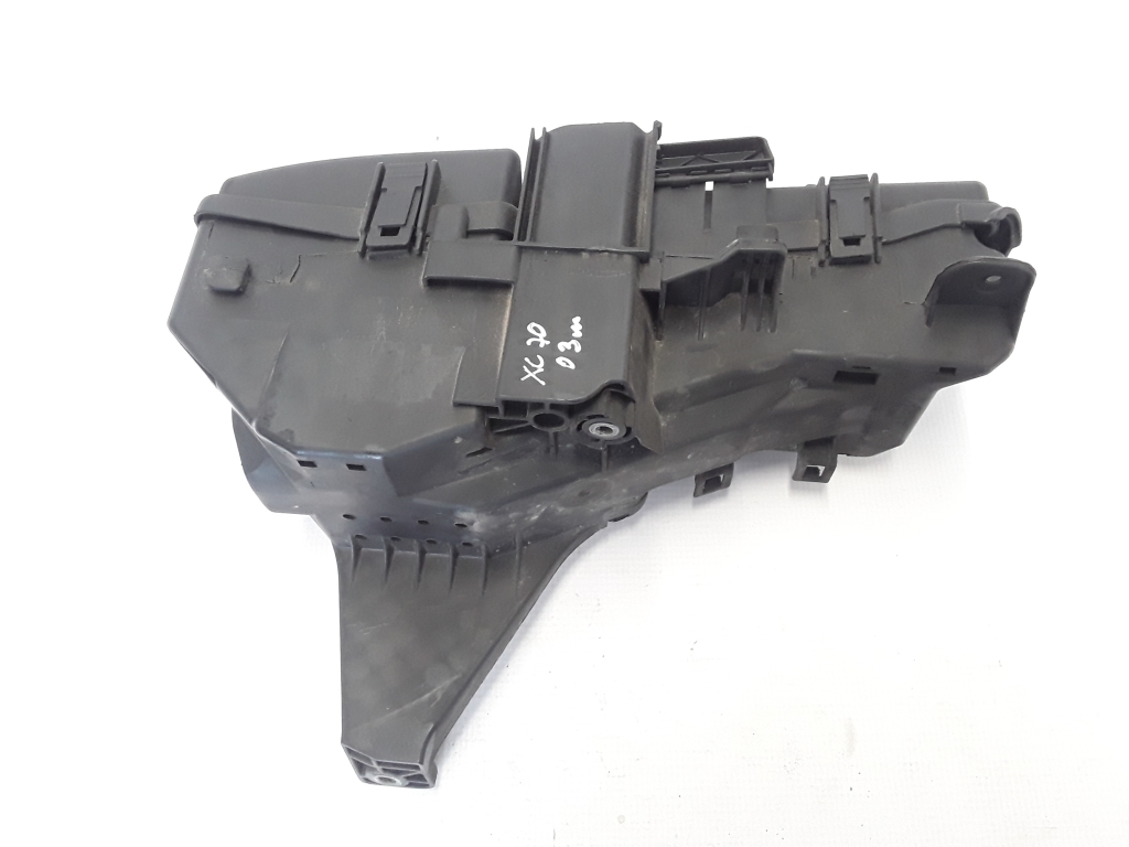 VOLVO XC70 2 generation (2000-2007) Fuse Box Holder 9494210 22311043