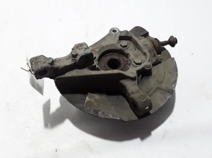 VOLVO XC70 (2000–2007) Front wheel hub 9461943 - 2