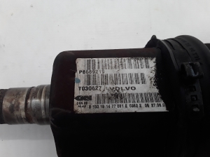 VOLVO XC70 (2000–2007) Front drive shaft and its parts 8689219 - 3
