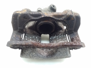  Front brake caliper 