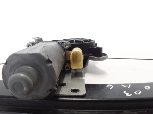 VOLVO XC70 (2000–2007) Rear side door window regulator 31253719 - 3