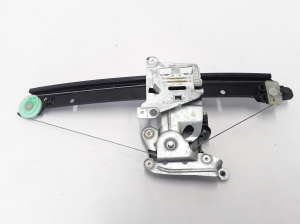 VOLVO XC70 (2000–2007) Rear side door window regulator 31253720 - 3