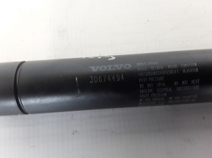 VOLVO XC70 (2000–2007) Trunk lid strut 30674494 - 3