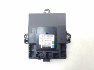   Rear side door control unit 