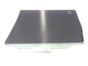VOLVO XC70 (2000–2007) Rear side door glass 30674329 - 3