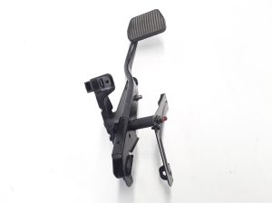   Brake pedal  - 9492780 