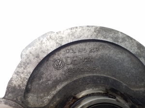 Volkswagen Polo V (2009–2017) Pompe à vide 03L100J - 2