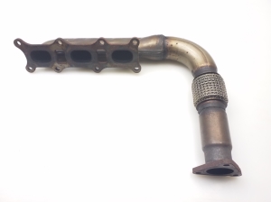  Exhaust manifold 