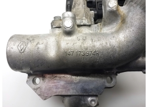 Mercedes Benz A-Class 176 (2012–2018) Ventil Abgasrückführung H8201411538 - 2