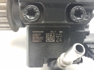 Mercedes Benz A-Class 176 (2012–2018) Fuel pump 167002413R - 2