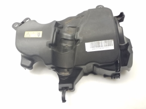 Mercedes Benz A-Class 176 (2012–2018) Mootori ilukate 175753VD0B - 2