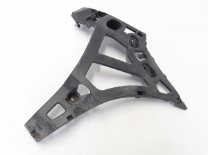 Rear bumper bracket - 791820002R