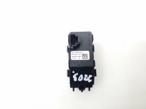 Mercedes Benz E-Class W212 (2009–2015) Warnblinkschalter A2129052300 - 2