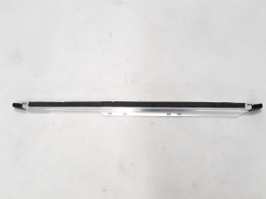 VOLVO S90 (2016–2026) Veel üks külgriba detail 31420046 - 2