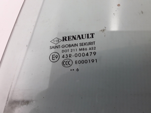 RENAULT Megane IV (2016–2022) Rear side door glass 823011776R - 3