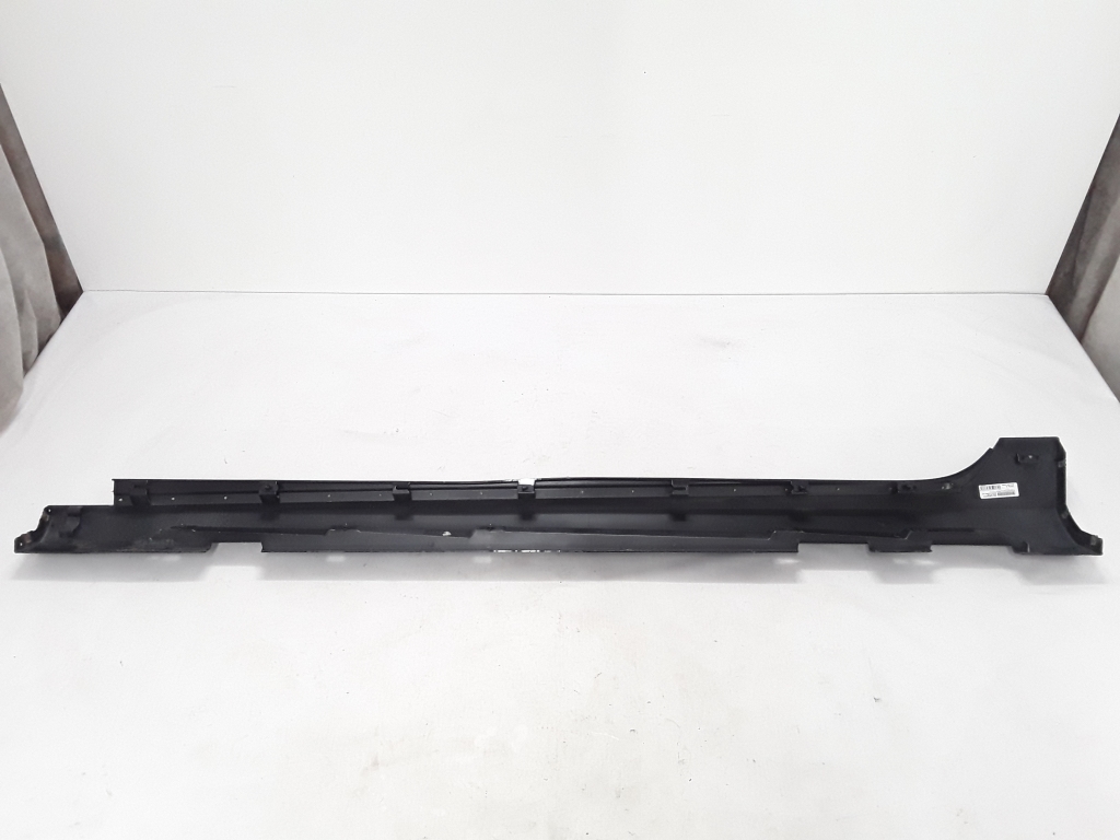 VOLVO S60 2 generation (2010-2020) Right Side Plastic Sideskirt Cover 31333005 22311658