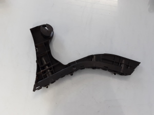  Rear bumper bracket 