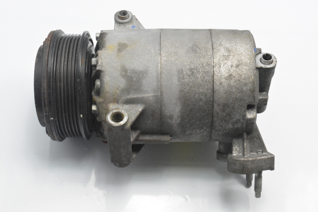 Used Ford Focus Air conditioner compressor
