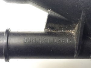 AUDI A4 B9 (2015–2026) Thermostatgehäuse 04L121026Q - 4