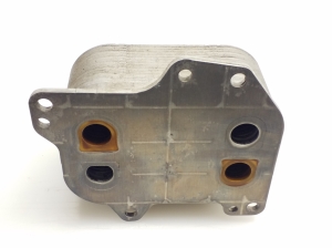 AUDI A4 B8 (2007–2016) Oil cooler 03N117021 - 2