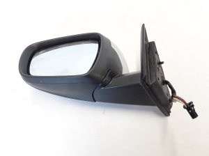   Side mirror and its details 