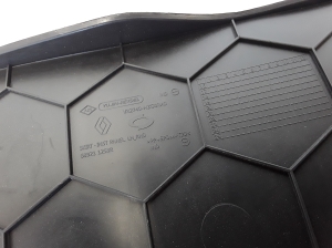 RENAULT Koleos (2016–2026) Salona konsoles cita detaļa 689211253R - 2