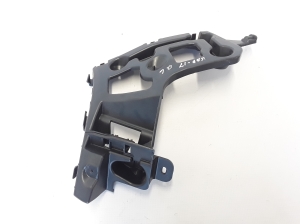  Rear bumper bracket 