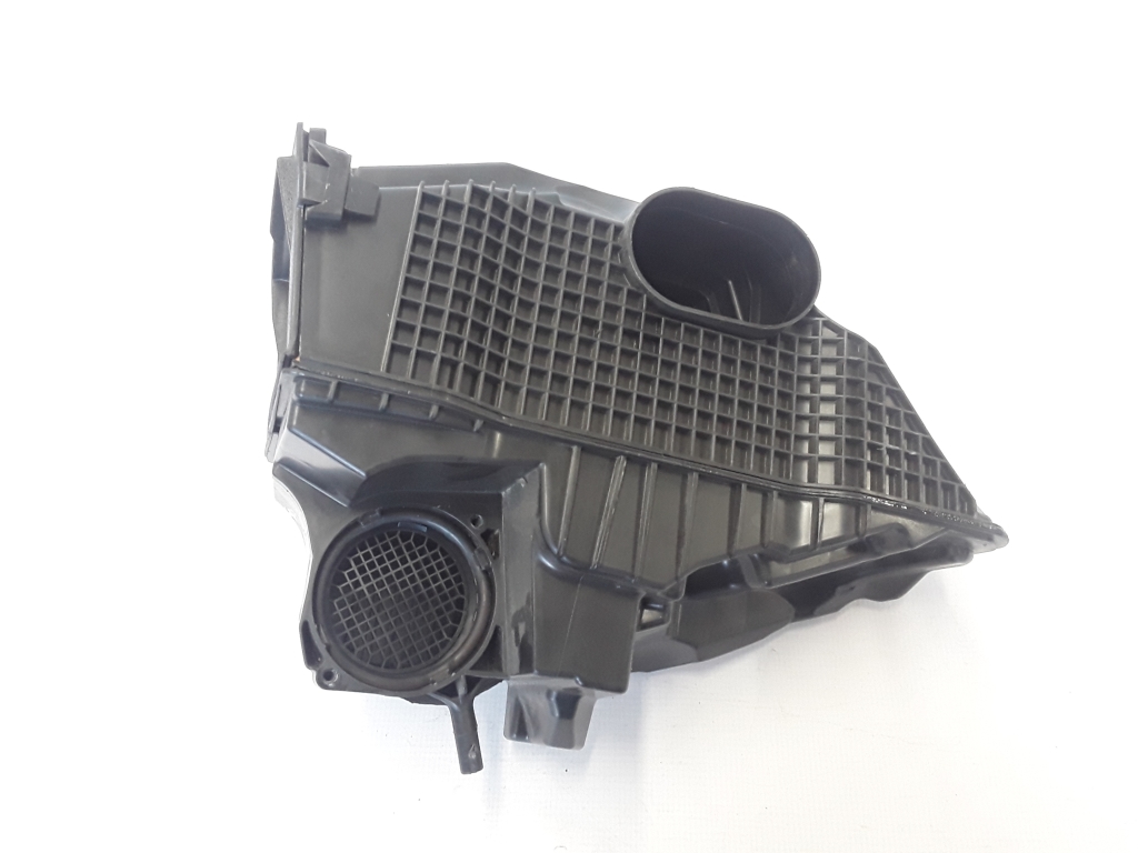 Used RENAULT Captur Air filter housing 165008308R