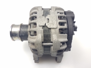 Lichtmaschine - 04E903015A