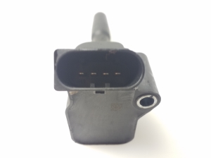 Volkswagen Golf VII (2012–2026) Ignition coil 04E905110K - 3
