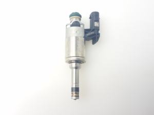   Fuel injector 