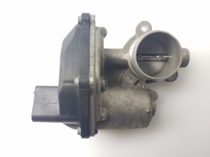  EGR valve 