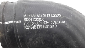 Mercedes Benz Vito W639 (2003–2014) Ladeluftkühlerschlauch A6395280982 - 2