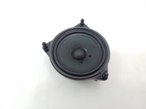  Rear side door speaker 