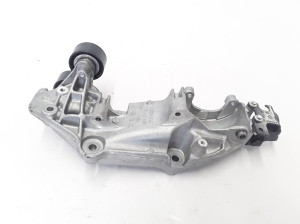 RENAULT Koleos (2016–2026) Lichtmaschinenhalter 117103703R - 4