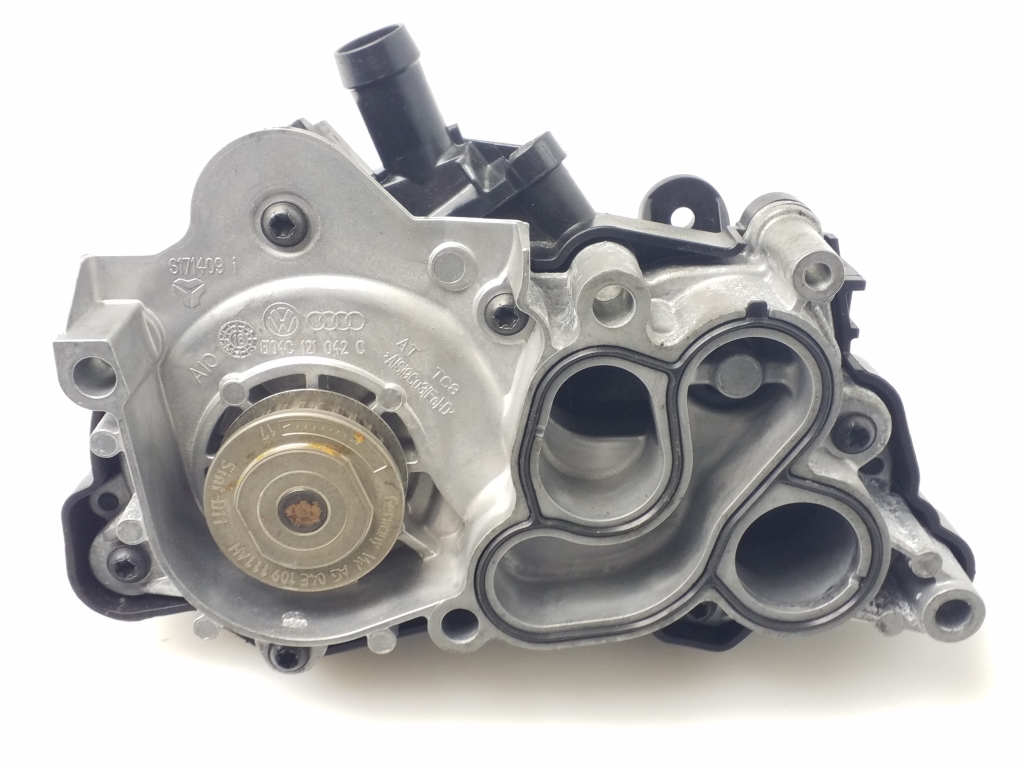 Used Volkswagen Polo Water pump 04C121042C
