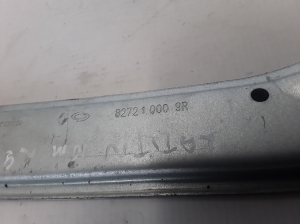 RENAULT Latitude (2010–2017) Aizmugurējo durvju logu pacēlājs 827210009R - 2