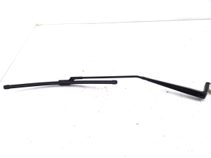  Windshield wiper blade 