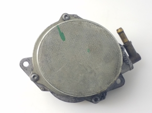 AUDI A4 B8 (2007–2016) Vacuum pump 059145100H - 2