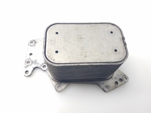 AUDI A4 B8 (2007–2016) Oil cooler 059117021K - 3