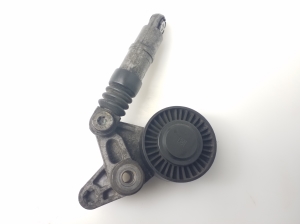 AUDI A4 B8 (2007–2016) Belt tensioner 059145201F - 2