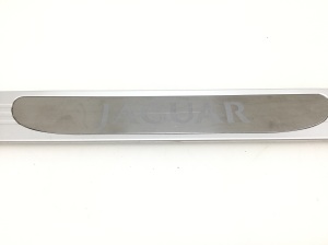 Jaguar XJ (2003–2009) Inner sill trim XR835413208 - 4