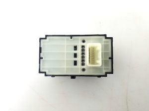 TOYOTA PRIUS Plius V W40 (2011–2018) Lüliti ja selle osad 8412047020 - 2