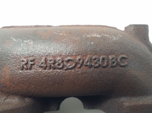  Exhaust manifold 