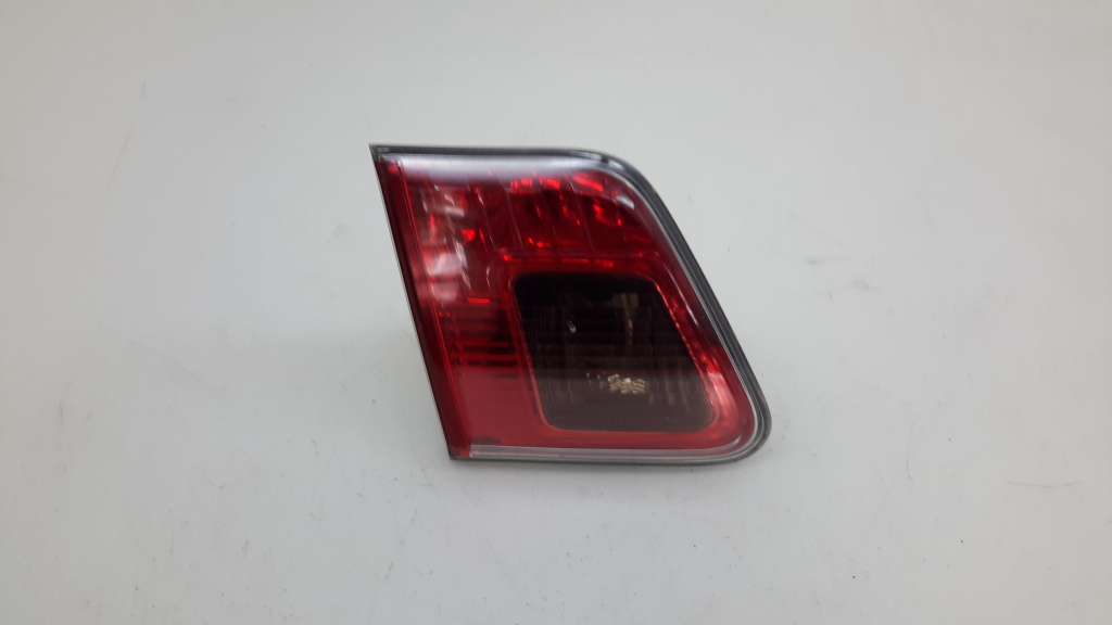 TOYOTA Avensis T27 Left Side Tailgate Taillight 8159005100 20974701