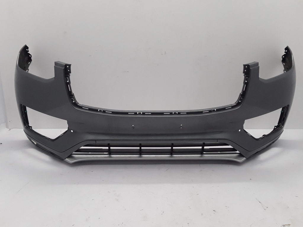 Used VOLVO XC90 Front bumper
